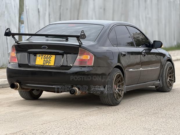 Subaru Legacy 2004 Black