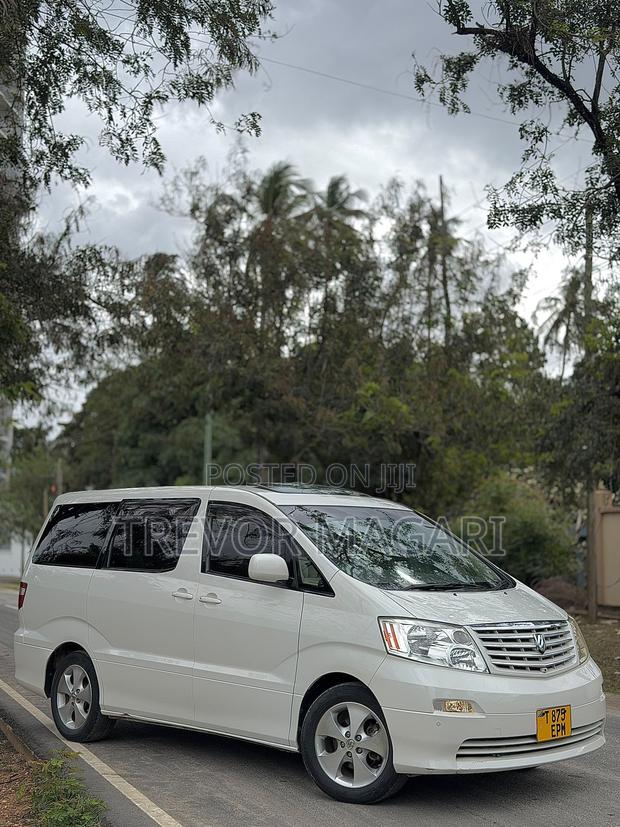 Toyota Alphard 2005 White