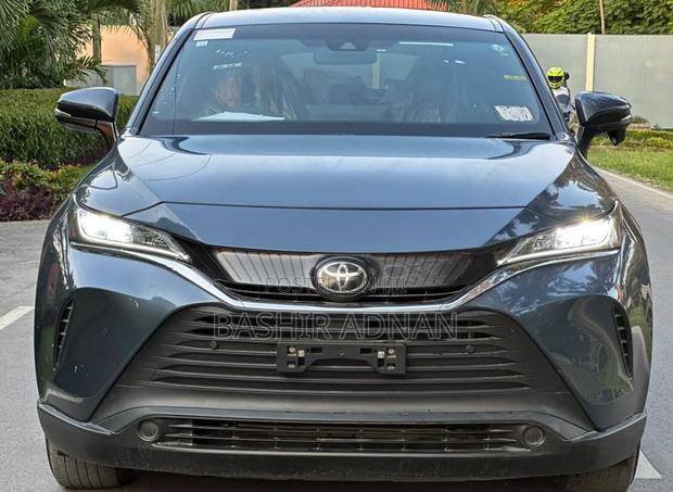 Toyota Harrier 2.0 2020 Gray