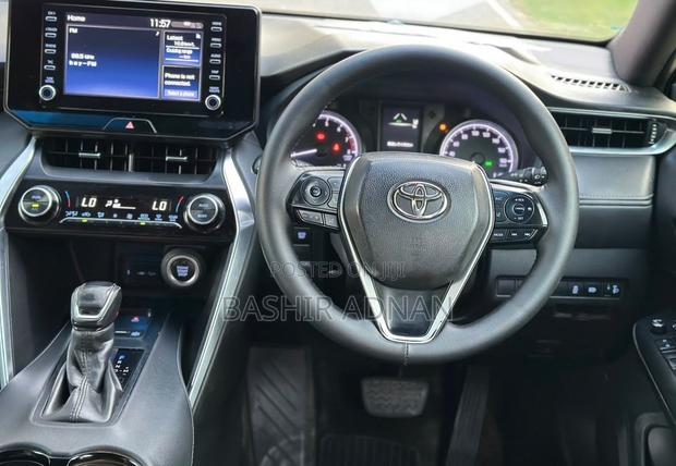 Toyota Harrier 2.0 2020 Gray