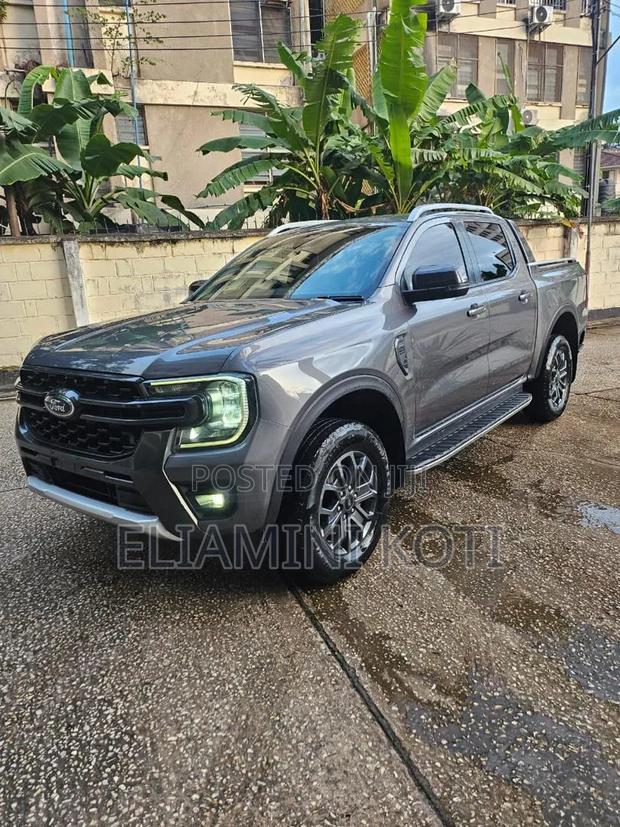 Ford Ranger 2025 Gray