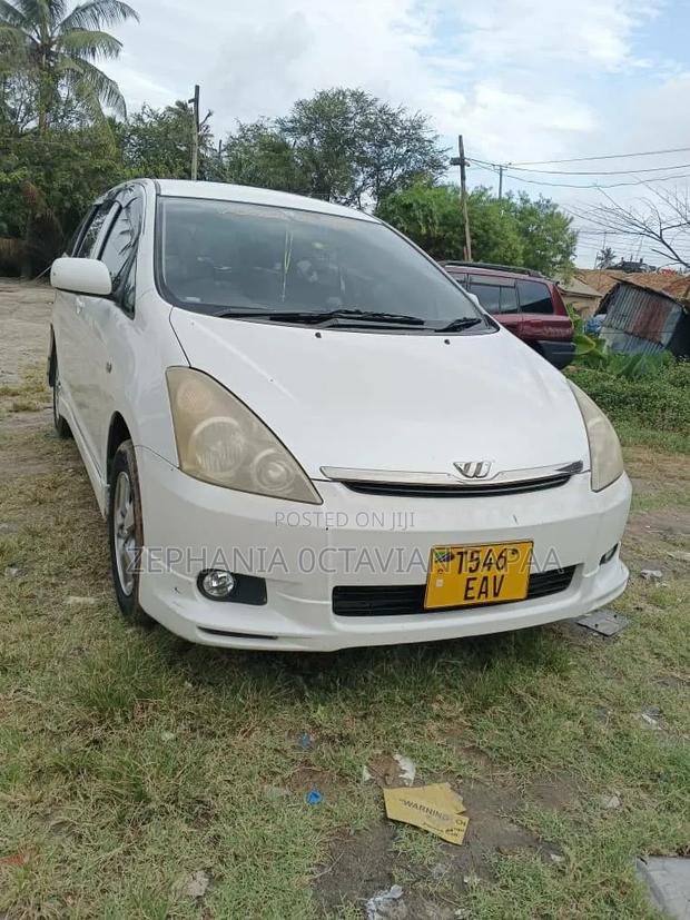 Toyota Wish 2005 White