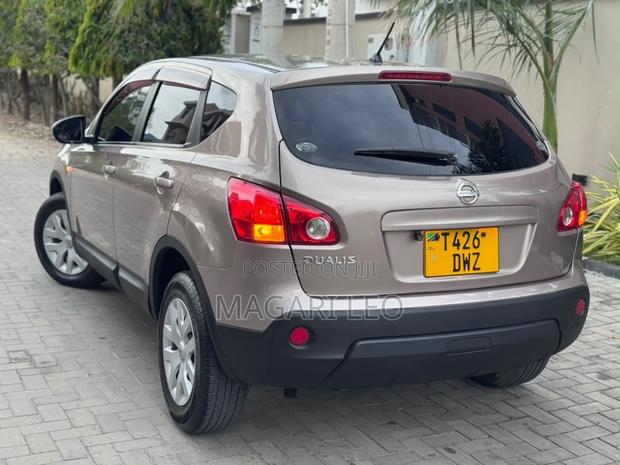 Nissan Dualis 2008 Beige