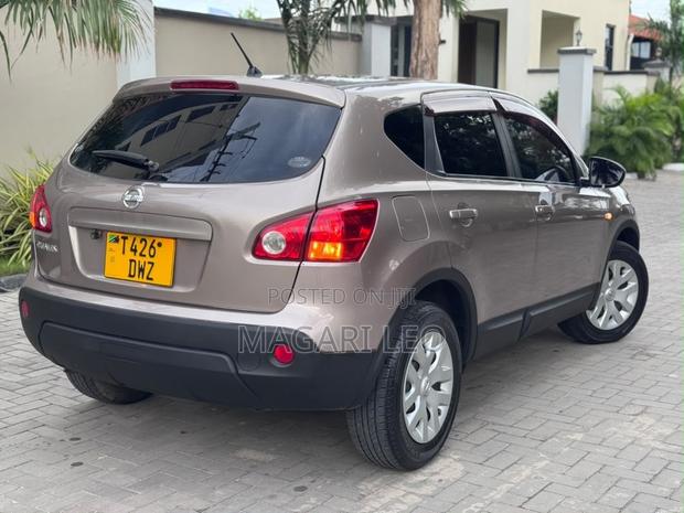 Nissan Dualis 2008 Beige