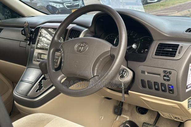 Toyota Alphard 2.4 Petrol FWD 2006 Blue