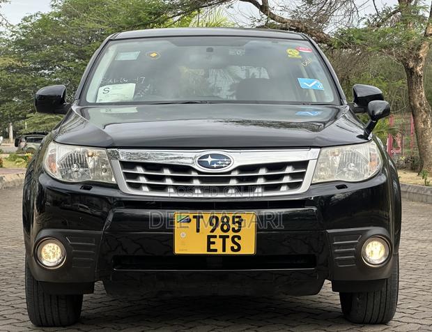 Subaru Forester 2012 Black
