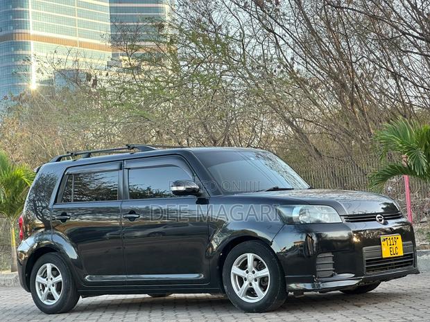 Toyota Corolla Rumion 2009 Black