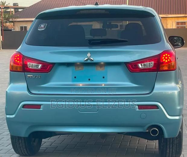 Mitsubishi RVR 2013 Blue