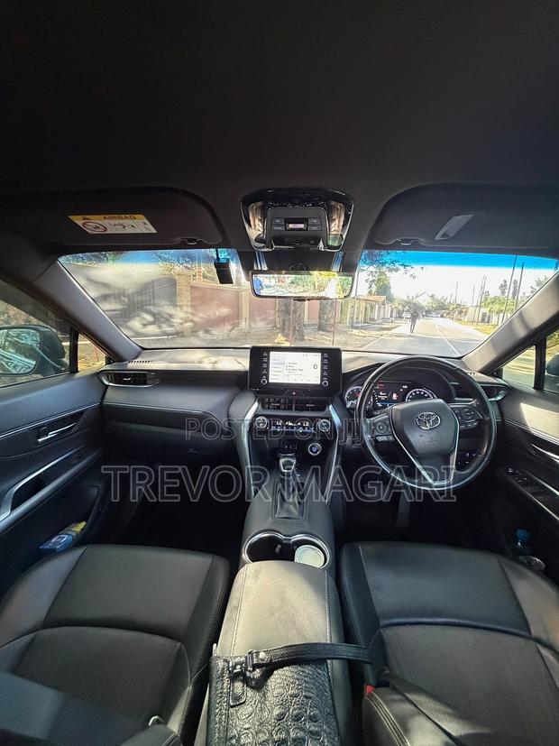 Toyota Harrier 2021 Black