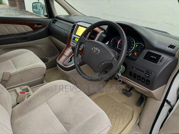 Toyota Alphard 2006 White