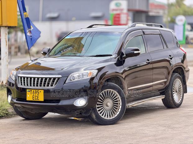 Toyota Vanguard 2010 Black