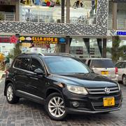 Volkswagen Tiguan 2011 Black for sale