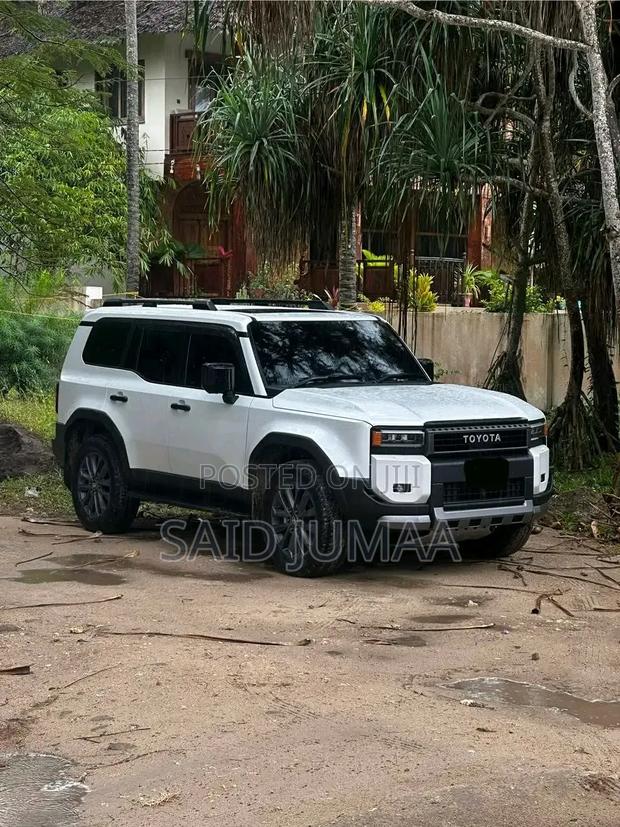 Toyota Land Cruiser Prado 2.8 2025 White