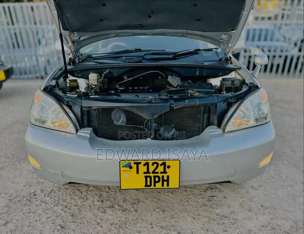 Toyota Harrier 2005 Silver