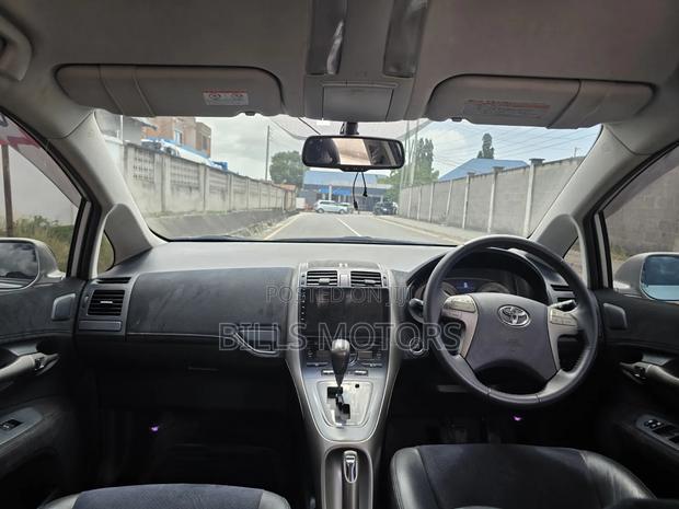 Toyota Blade 2007 Silver