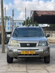 Nissan X-Trail 2.0 2008 Beige for sale