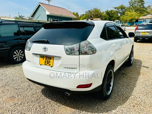 Toyota Harrier 2006 Pearl