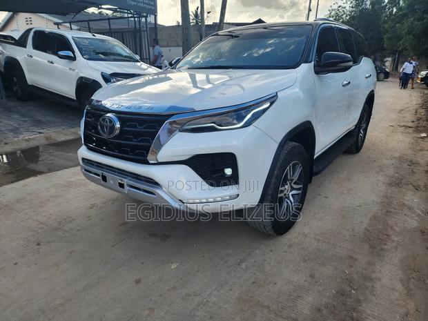 Toyota Fortuner 2020 White