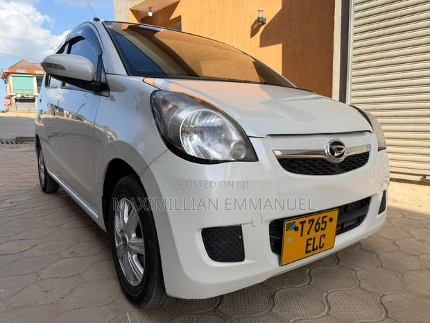 Daihatsu Mira 2008 White