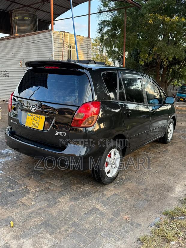 Toyota Corolla Spacio 2004 Black