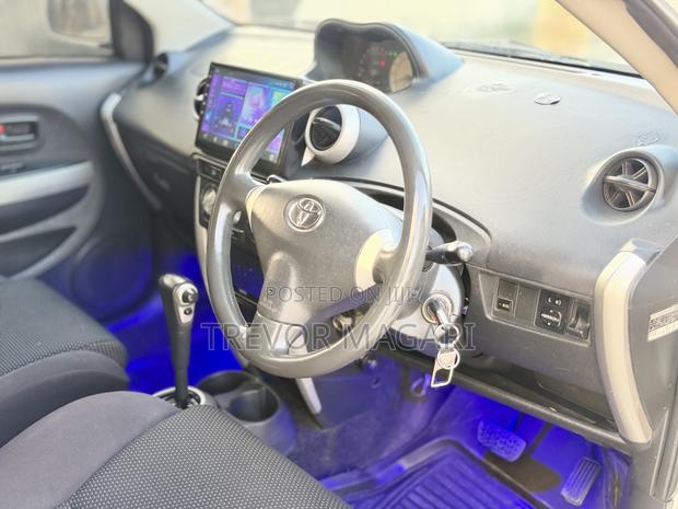 Toyota IST 2005 White