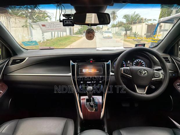 Toyota Harrier 2016 White