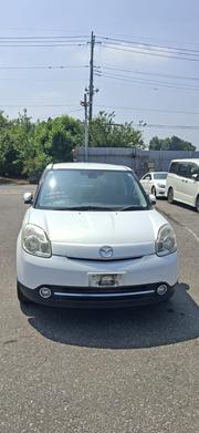 Mazda Verisa 2011 White for sale