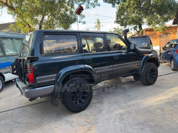 Toyota Land Cruiser 90 1997