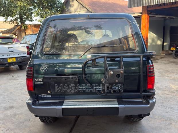 Toyota Land Cruiser 90 1997
