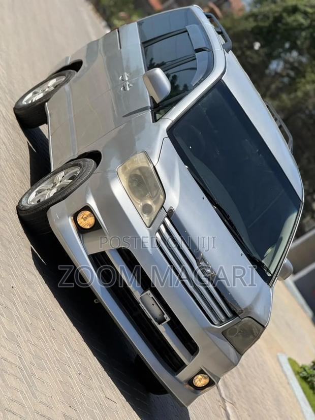 Toyota Noah 2003 Silver