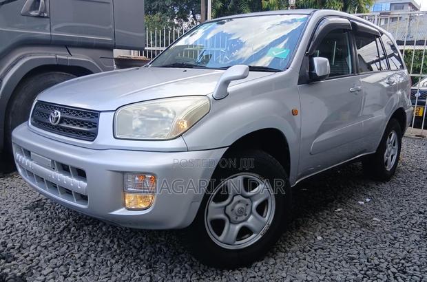 Toyota RAV4 2001 Silver