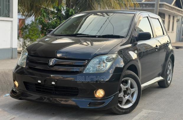 Toyota IST 2006 Black