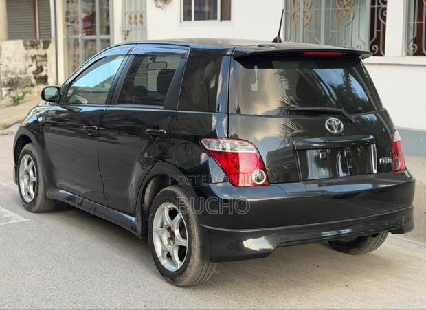 Toyota IST 2006 Black