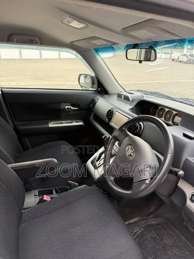 Toyota Corolla Rumion 2008 White