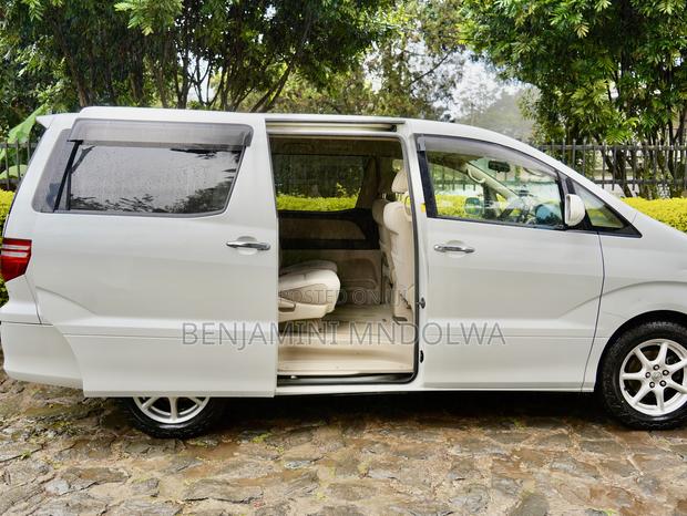 Toyota Alphard 2005 White