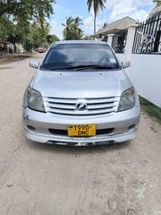 Toyota IST 2003 Silver for sale
