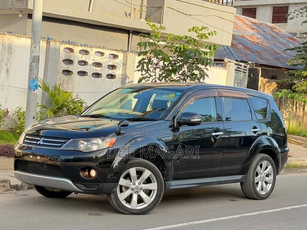 Mitsubishi Outlander 2011 Black