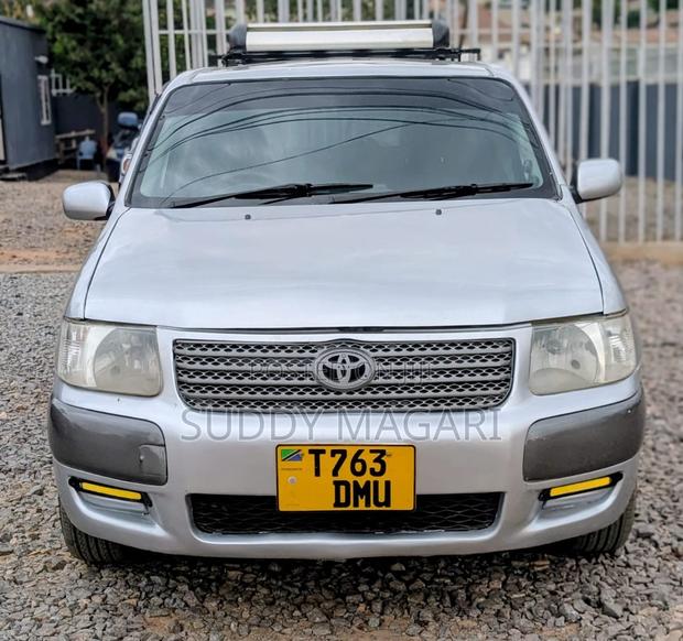 Toyota Succeed 2006 Silver