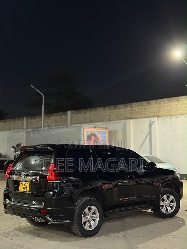 Toyota Land Cruiser Prado 2019 Black
