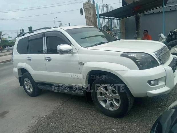 Toyota Land Cruiser 2013 4.0 V6 DLX White