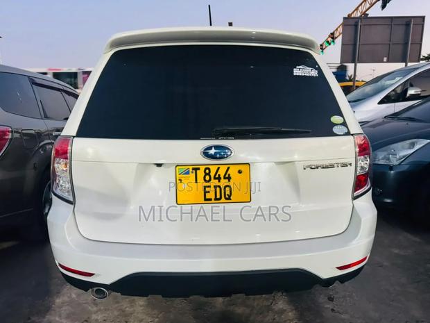 Subaru Forester 2010 White