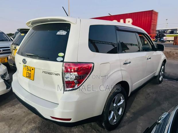 Subaru Forester 2010 White
