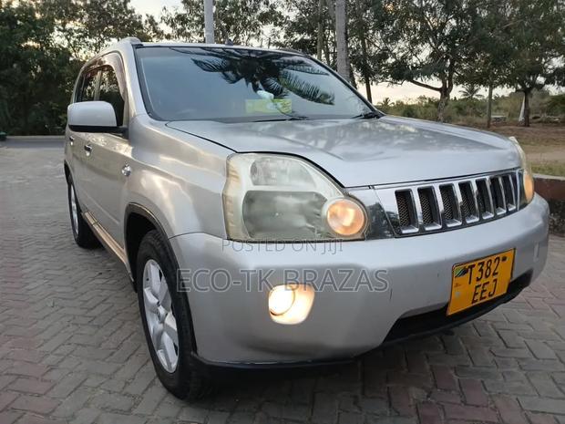 Nissan X-Trail 2.0 Petrol XE 2009 Silver