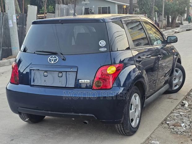 Toyota IST 2003 Black