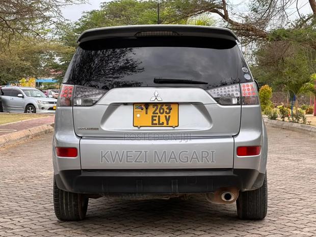 Mitsubishi Outlander 2008 Silver