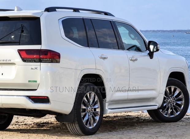 New Toyota Land Cruiser 2025 White
