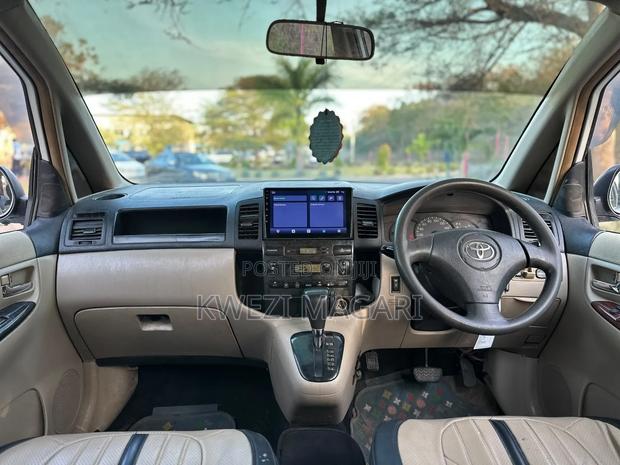 Toyota Corolla Spacio 2005 White