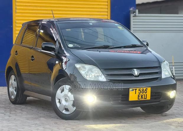 Toyota IST 2006 Black