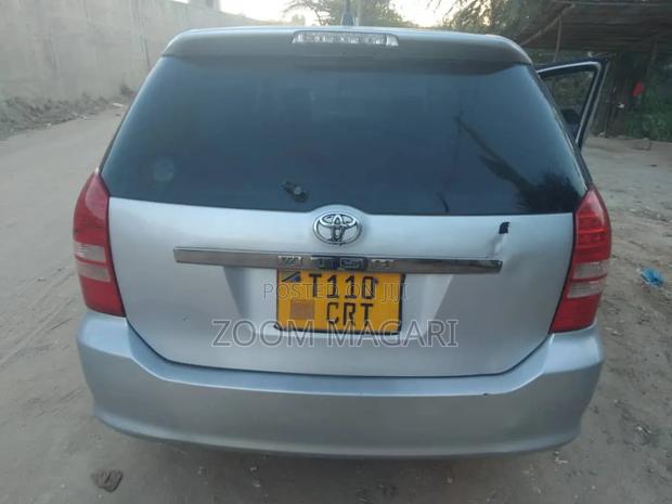 Toyota Wish 2003 Silver