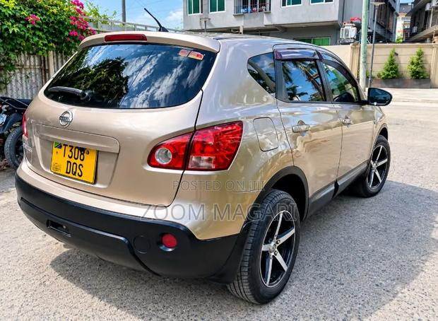 Nissan Dualis 2007 Beige